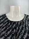 BLUSA CORTA, MANGA CORTA, LISA, PALABRAS BLANCAS