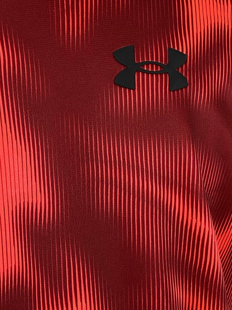 SUDADERA ROJA ESTAMPADA CON RAYAS