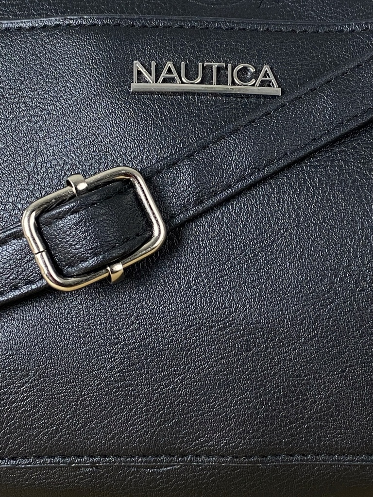 BOLSA NEGRA CON CIERRE Y AZA
