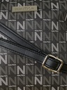 BOLSA NEGRA CON LOGOS GRIS Y BLANCO