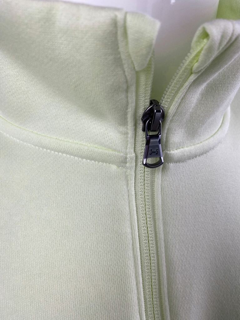 SUDADERA CORTA, MANGA LARGA, TIPO ANCHO, CIERRE EN CUELLO REDONDO