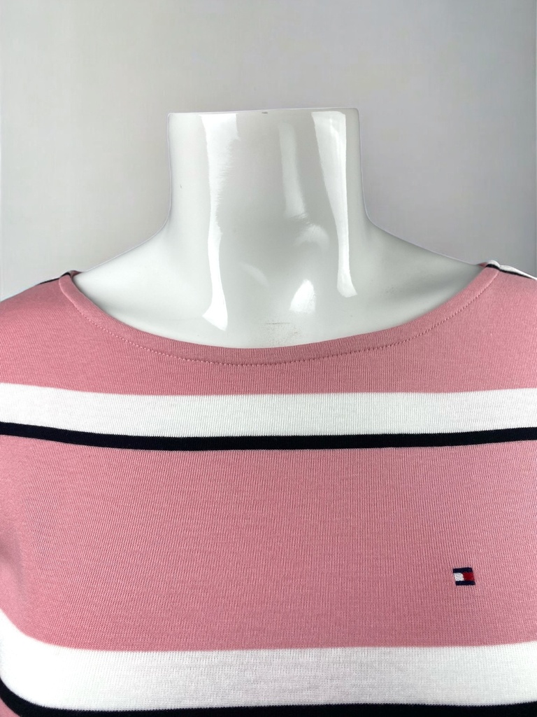 BLUSA CORTA, MANGA 3/4, LISA, TEXTURA RAYAS ROSA, BLANCO, NEGRO 
