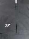 SHORT DEPORTIVO LARGO, ELASTICO, CORDON EN CINTURA, BOLSAS LATERALES, BOLSA CON CIERRE LADO DERECHO