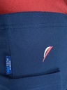 PLAYERA MANGA CORTA, FRANJAS VERTICAL COLOR VINO Y AZUL, ESTAMPADO LOGO