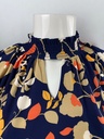 BLUSA CORTA, SIN MANGAS, ESTAMPADO FLOREADO, ELASTICO EN CUELLO REDONDO, DETALLE DE CUELLO ABIERTO