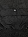 BLUSA CORTA, SIN MANGAS, TEXTURA Y BORDADO DE LÍNEAS