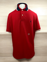 PLAYERA POLO ROJA, FRANJA AZUL Y BLANCO EN CUELLO