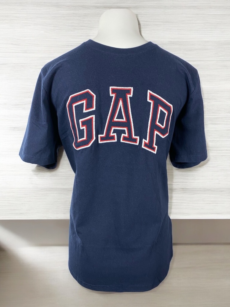 PLAYERA AZUL MARINO CON LOGO BORDADO