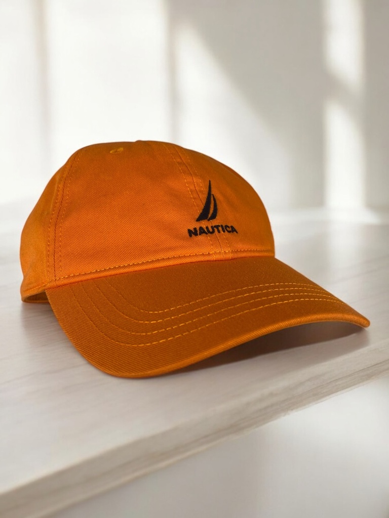 GORRA NARANJA CON LOGO BORDADO
