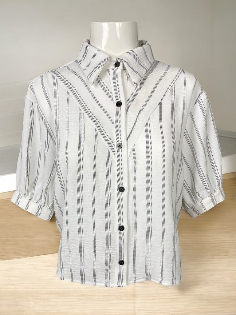 BLUSA BLANCA RAYAS NEGRAS MANGA CORTA CON BOTONES