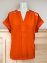 BLUSA NARANJA DETALLE CALADO EN CUELLO Y HOMBROS