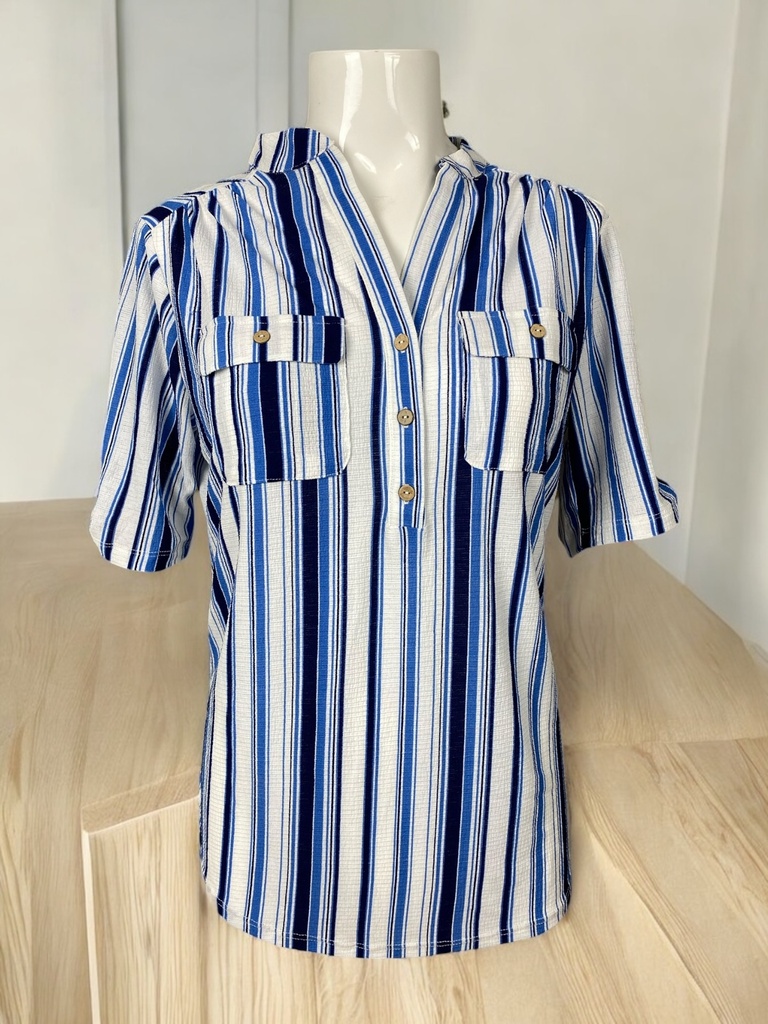 BLUSA BLANCA CON RAYAS AZULES 