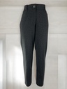 PANTALON NEGRO CON BOLSAS Y CIERRE JASPEADO