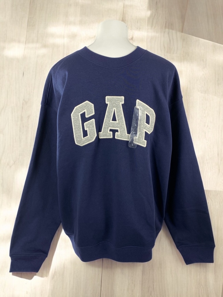 SUDADERA AZUL CON LOGO BORDADO