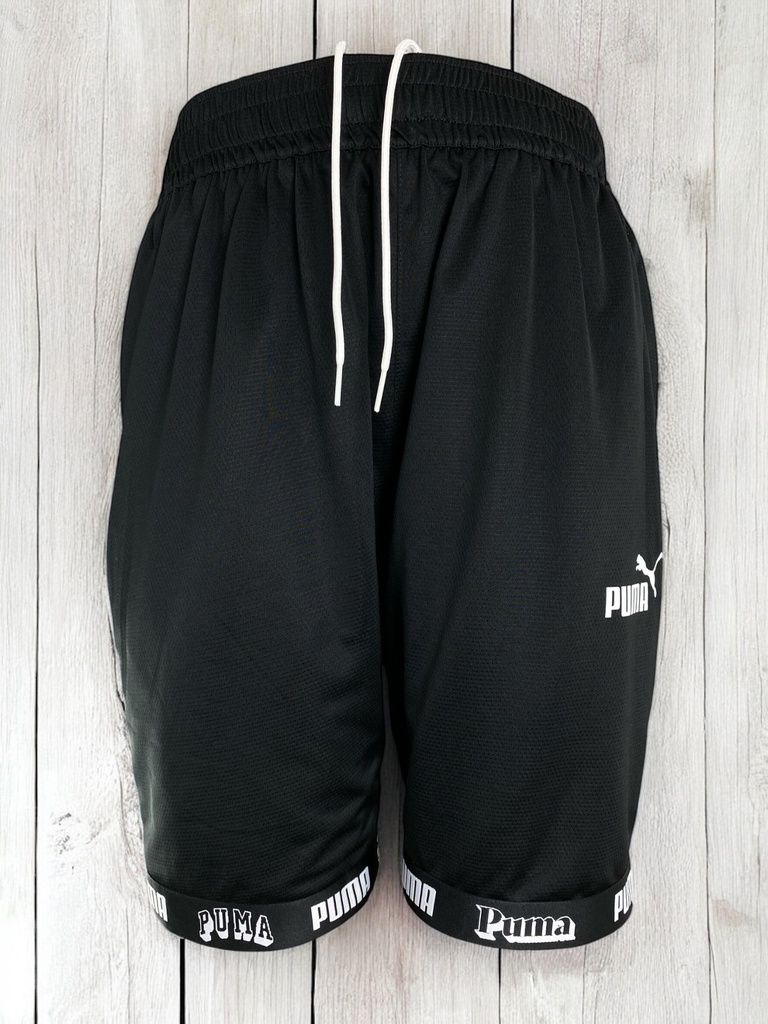 SHORT NEGRO CON FORRO MARCA EN BASTA