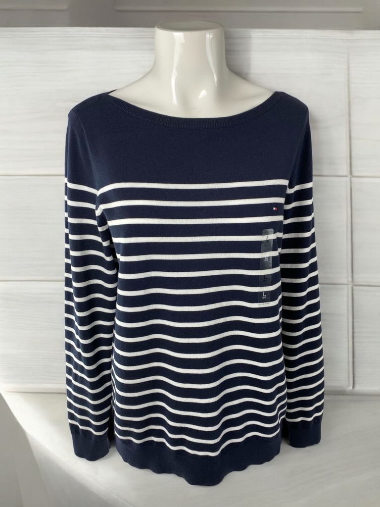 SUETER NEGRO CON RAYAS BLANCAS