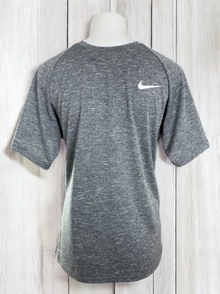 PLAYERA HOMBRE, GRIS JASPEADO LOGO ESTAMPADO