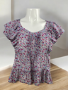 BLUSA CORTA, MANGA CORTA OLANES EN MANGAS Y CINTURA