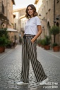 PANTALON RAYAS Y BEIGE LISO 2 PIEZAS