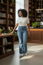 PANTALON DE MEZCLILLA CON BOLSAS Y BOTONES